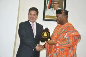 Governor Udom Emmanuel exchanging pleasantly with a Chinese Ambassador in Uyo 