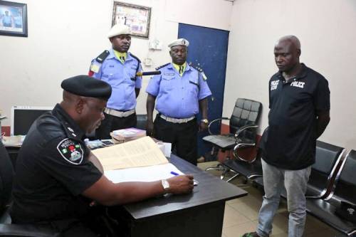 SARS Operative Dismissed For Collecting N5,000 'Ransom'